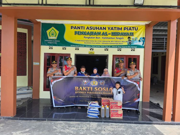 Resimen Parakrama Pradhana Siswa SIP Berbagi Bansos Sasar Panti Asuhan