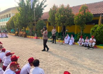 Brimob Polda Metro Jaya Tanamkan Karakter dan Literasi Digital kepada Pelajar SD Bekasi