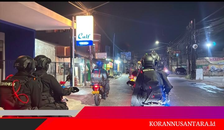 Patroli Rayonisasi Brimob Batalyon D Pelopor Pastikan Wilayah Kabupaten Bekasi Aman dari Tawuran dan Balap Liar