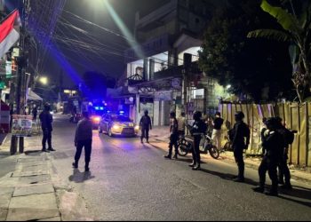 Brimob Polda Metro Jaya Perkuat Patroli Malam, Cipondoh Tetap Kondusif