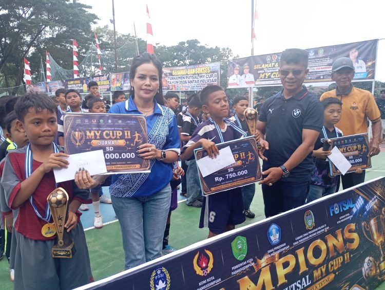 Drumband Porfrop Meriahkan Penutupan MY CUP II, SMAN 5 Padangsidimpuan Raih Juara