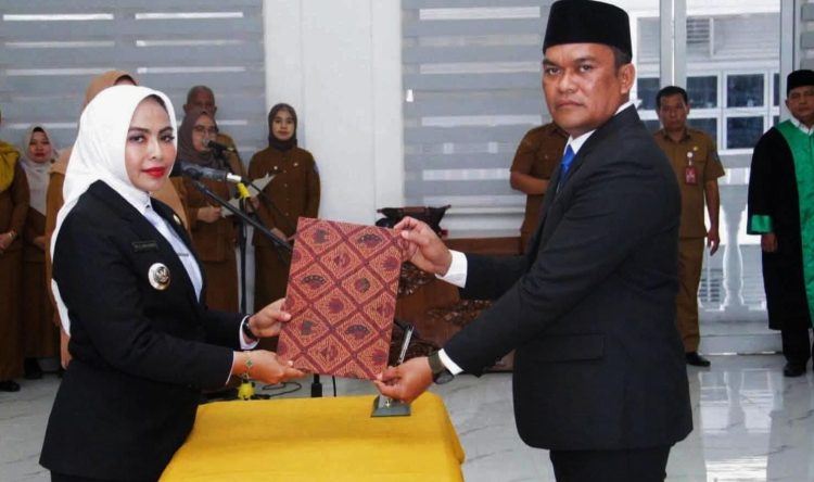 Bupati Lantik Abdi Jaya Pohan Sebagai Pejabat Sekda Labuhanbatu