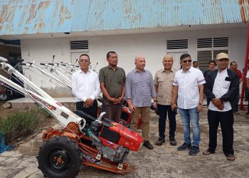 Anggota DPR RI Sabam Rajagukguk Salurkan Alsintan untuk Petani Tapsel