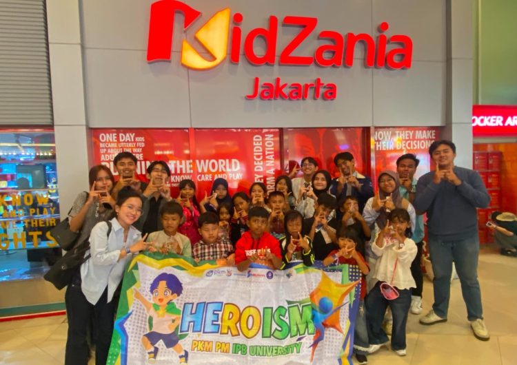HEROISM Perluas Wawasan Anak Pemulung Melalui Pengalaman Mengenal Beragam Profesi