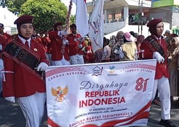 Sekolah Rakyat Padangsidimpuan Semarakkan Karnaval HUT ke-81RI