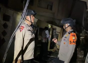 Brimob Polda Metro Jaya Kerahkan AWC dan Tim SAR, Sigap Bantu Penanganan Kebakaran di Paseban, Jakarta Pusat