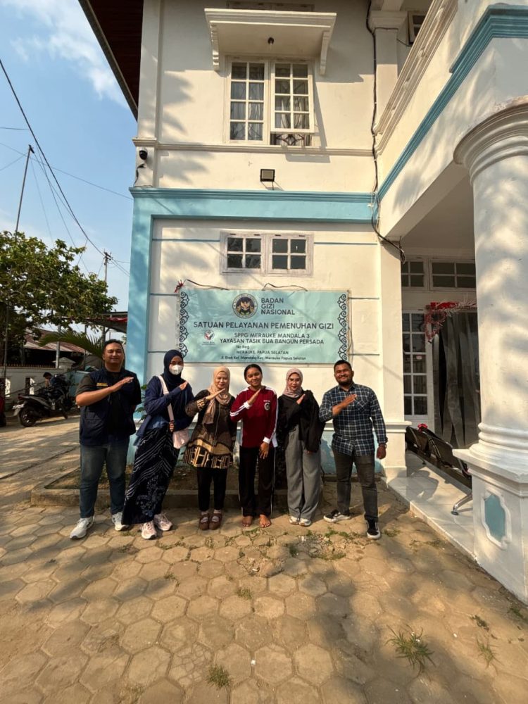 Sagu Salor Berpeluang Masuk Menu MBG, Tim 11 Ekspedisi Patriot IPB Petakan Kesiapan SPPG Merauke (Part 2)