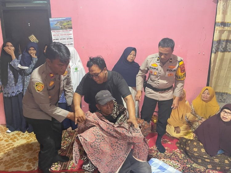 Pemakaman Korban Kebakaran Gang Melati Berlangsung Khidmat, Polres Padangsidimpuan Kawal hingga Peristirahatan Terakhir