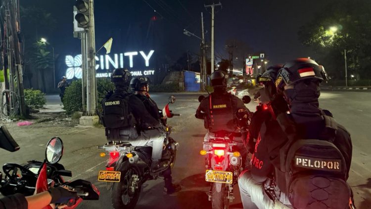 Brimob Polda Metro Jaya Intensifkan Patroli Malam, Cegah Tawuran dan Balap Liar di Bekasi