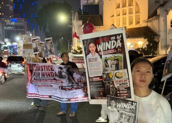 Aksi 1.000 Lilin: “Kami Yakin Winda Lorenza Gowasa Bukan Bunuh Diri”