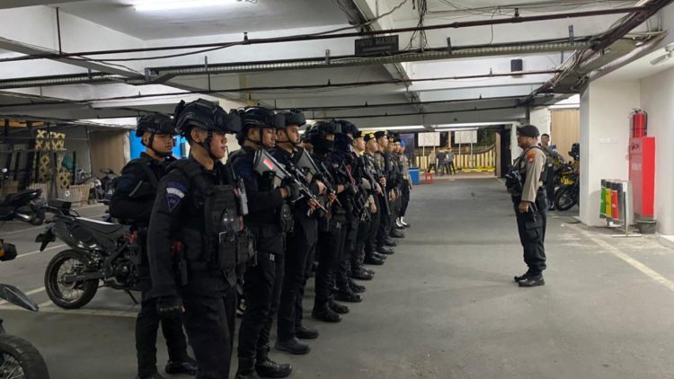 Brimob Polda Metro Jaya Bubarkan Balap Liar di Cipayung, 6 Pemuda Diperiksa