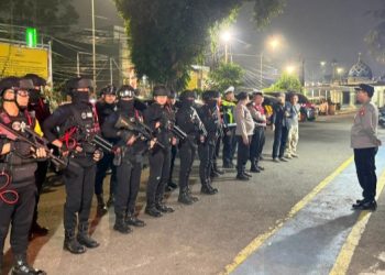 Brimob Polda Metro Jaya Bergerak Cepat Bubarkan Tawuran di Ciputat, 2 Orang dan 3 Celurit Diamankan