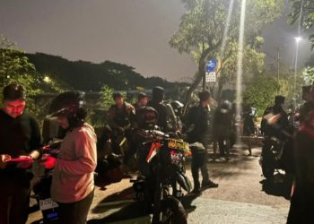 Brimob Polda Metro Jaya Bubarkan Tawuran di Jaktim, Amankan 5 Pemuda dan 1 Sajam