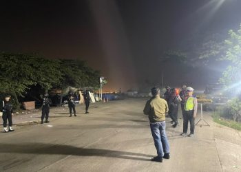 Brimob Polda Metro Jaya dan Polsek Benda Jaga Kamtibmas hingga Dini Hari