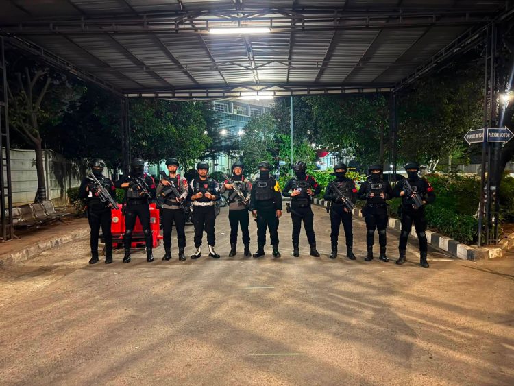 Patmob Brimob Yon D Pelopor Gelar Patroli Rayonisasi di Kota Bekasi, Antisipasi Tawuran dan Kejahatan Jalanan