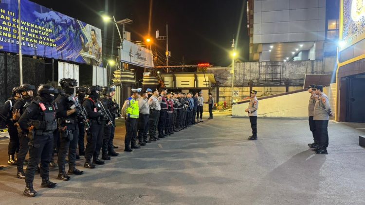 Patroli Malam Brimob Polda Metro Jaya Cegah Balap Liar dan Gangguan Kamtibmas di Jakarta Timur