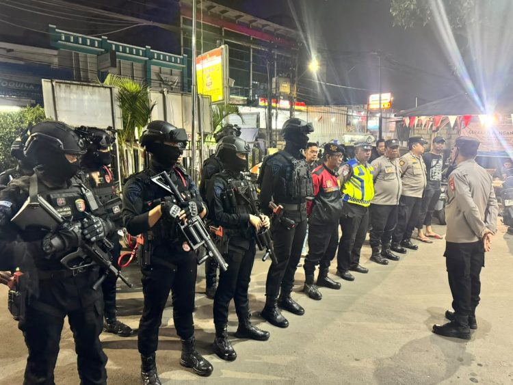 Brimob Polda Metro Jaya Perkuat Patroli Dini Hari, Pastikan Tangerang Tetap Kondusi