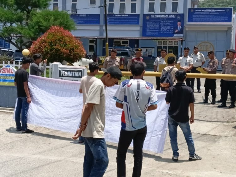 Aksi Jilid III HAMPAR TABAGSEL Desak Bongkar Jaringan Narkoba di Lapas Salambue