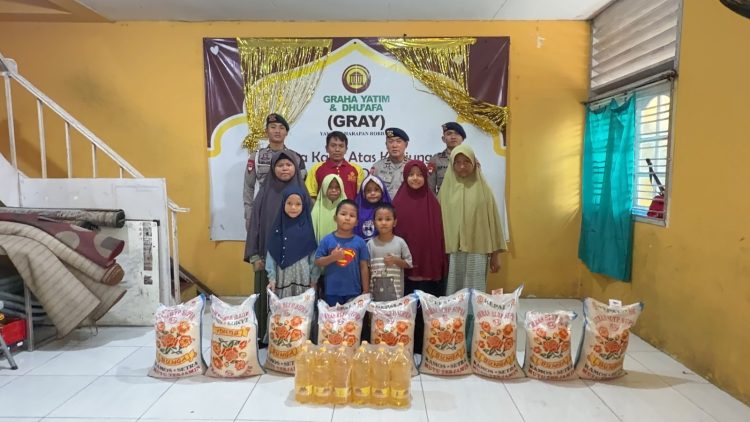 Brimob Polda Metro Jaya Tebar Kepedulian, Salurkan Sembako untuk Yatim dan Dhuafa ke Yayasan di Cempaka Putih