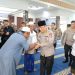 Di Tengah Penanganan Karhutla, Wakapolri Dedi Prasetyo Sempatkan Berbagi di Masjid Natabel Jannah