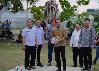 Buka Turnamen Voli Piala Ketua MPKT Labusel, Bupati Fery Ajak Pemuda Aktif dan Jauhi Narkoba