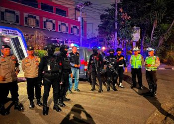 Brimob dan Polsek Bekasi Barat Gelar Patroli Gabungan, Antisipasi Tawuran hingga Kejahatan Jalanan