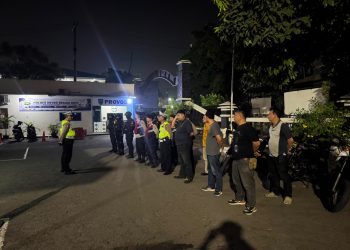 Patmob D 73 Kompi 2 Batalyon D Pelopor Medan Satria Gelar Patroli Guantibmas di Wilayah Bekasi Kota