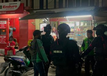 Brimob Polda Metro Jaya Cegah Gangguan Kamtibmas, Sisir Sejumlah Jalan di Bekasi