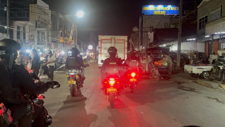 Brimob Yon D Pelopor Patroli Wilayah Kabupaten Bekasi, Antisipasi Tawuran dan Balap Liar