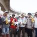 Brimob Polda Metro Jaya Tebar Kepedulian Bagikan Beras dan Minyak Goreng untuk Warga Medan Satria