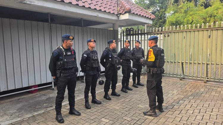 Brimob Polda Metro Jaya Pastikan Kedubes Rusia Aman untuk Pemungutan Suara