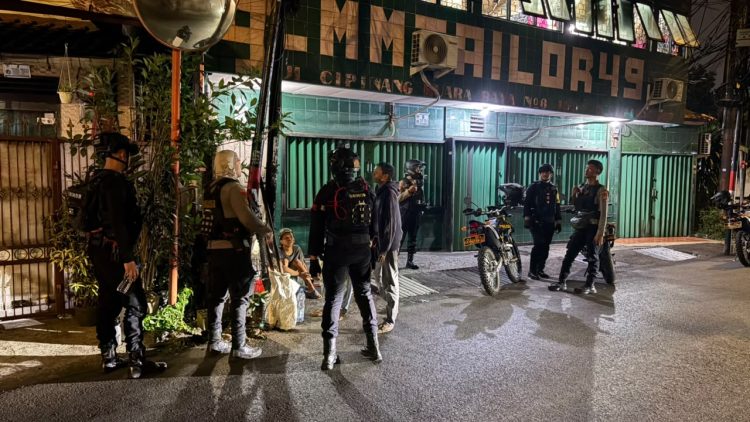 Brimob Polda Metro Jaya Patroli Jaktim, Cegah Tawuran dan Kejahatan Jalanan