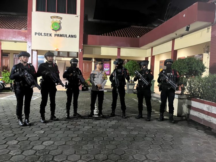 Brimob Polda Metro Jaya Sisir Jakarta Barat, Antisipasi Tawuran dan Kejahatan