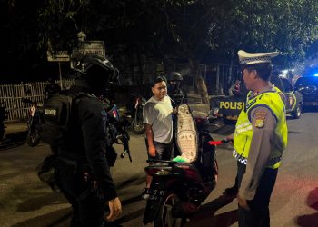 Patroli Brimob Yon D Pelopor Sasar Sejumlah Titik Rawan di Bekasi Kota