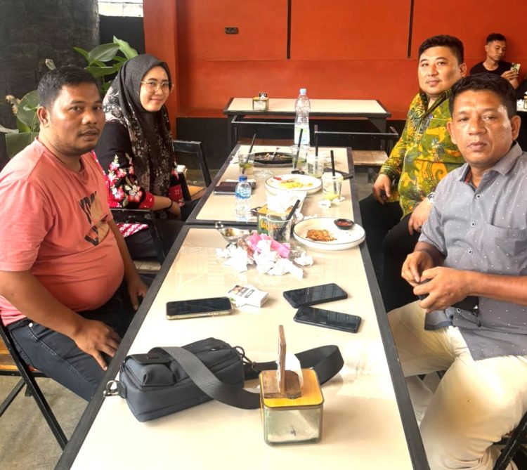 Ngopi Bahas Capaian Pansus PAD DPRD Labusel Soroti Kewajiban Pajak SPBU dan SPBE