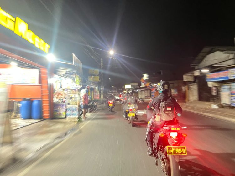 Brimob Patroli Malam di Tangsel, Sejumlah Ruas Jalan Disisir hingga Subuh