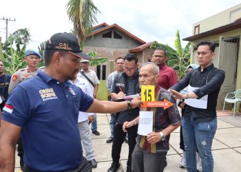 Polres Padangsidimpuan Gelar Prarekonstruksi Penganiayaan Kakek 80 Tahun