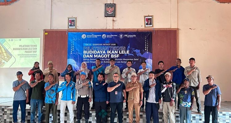 Masyarakat Salor Dapat Pelatihan Budidaya Lele dan Pemanfaatan Maggot dari TEP 15 IPB