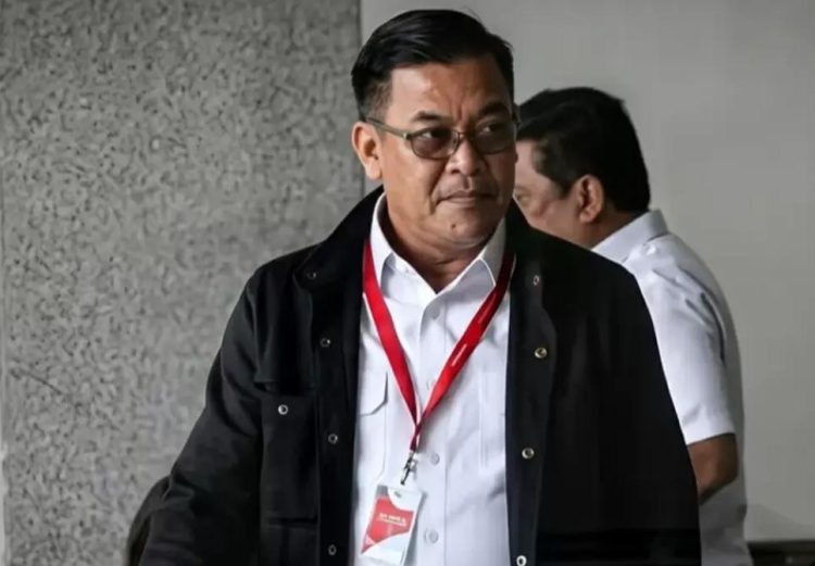 Ahmad Dedi di Sidang Tipikor: “Keluarga Saya Tidak Pernah Memanggil Saya Decong”