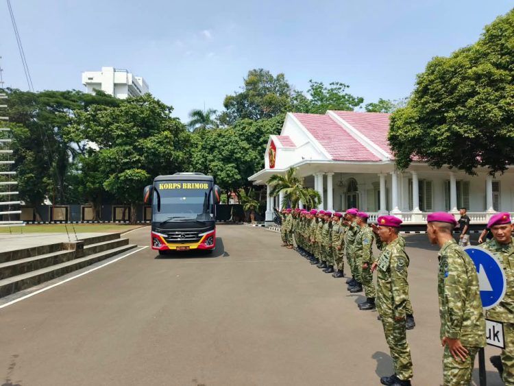 HUT ke-81 TNI Brimob Metro Jaya Sambangi Mako Marinir di Jakarta Pusat
