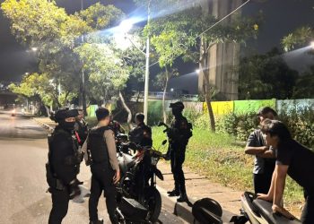 Brimob Metro Jaya Bubarkan Dugaan Balap Liar di Taman Mini, Jaktim