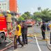 Brimob Polda Metro Jaya Sigap Tangani Kebakaran Rumah Makan di Pulo Gadung