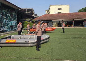 Batalyon D Pelopor Brimob Metro Jaya Gelar Apel dan Cek Peralatan SAR