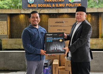 Dies Natalis ke-46 FISIP USU, Sugiat Santoso Hibahkan Perangkat Audio System