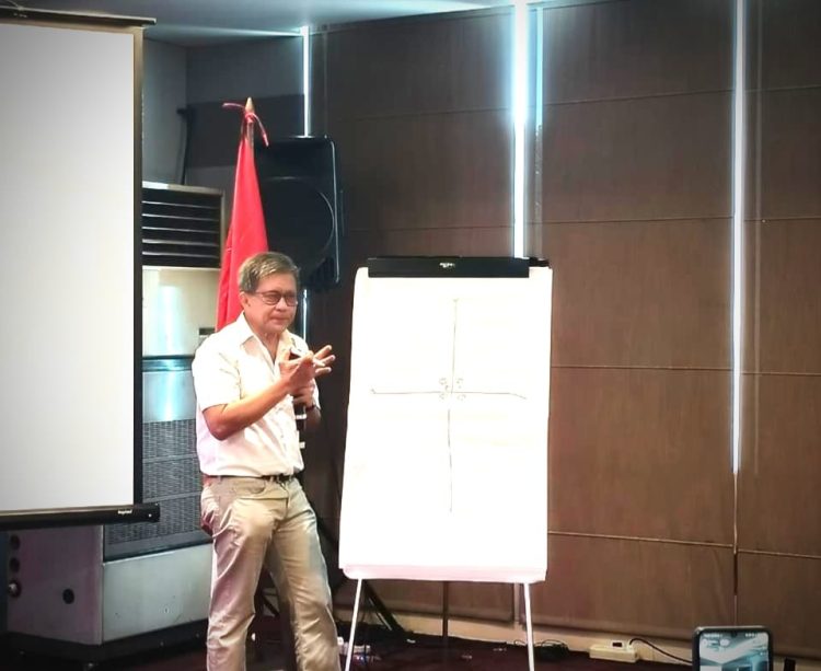 Rocky Gerung: MBG atau Pendidikan? MBG Demi Masa Depan Anak Bangsa