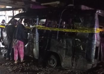Diduga Angkut BBM dalam Jerigen Minibus Terbakar di Padangsidimpuan
