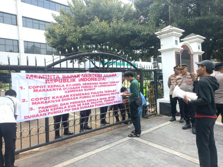 Aksi Jilid IV, GMPET-SU Kembali Desak Menteri Agama Usut Dugaan Pungli di Kemenag Paluta