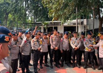 Brimob Polda Metro Jaya Kawal Pelayanan Aksi Unjuk Rasa di Depan Gedung DPR/MPR, Pastikan Aman dan Kondusif